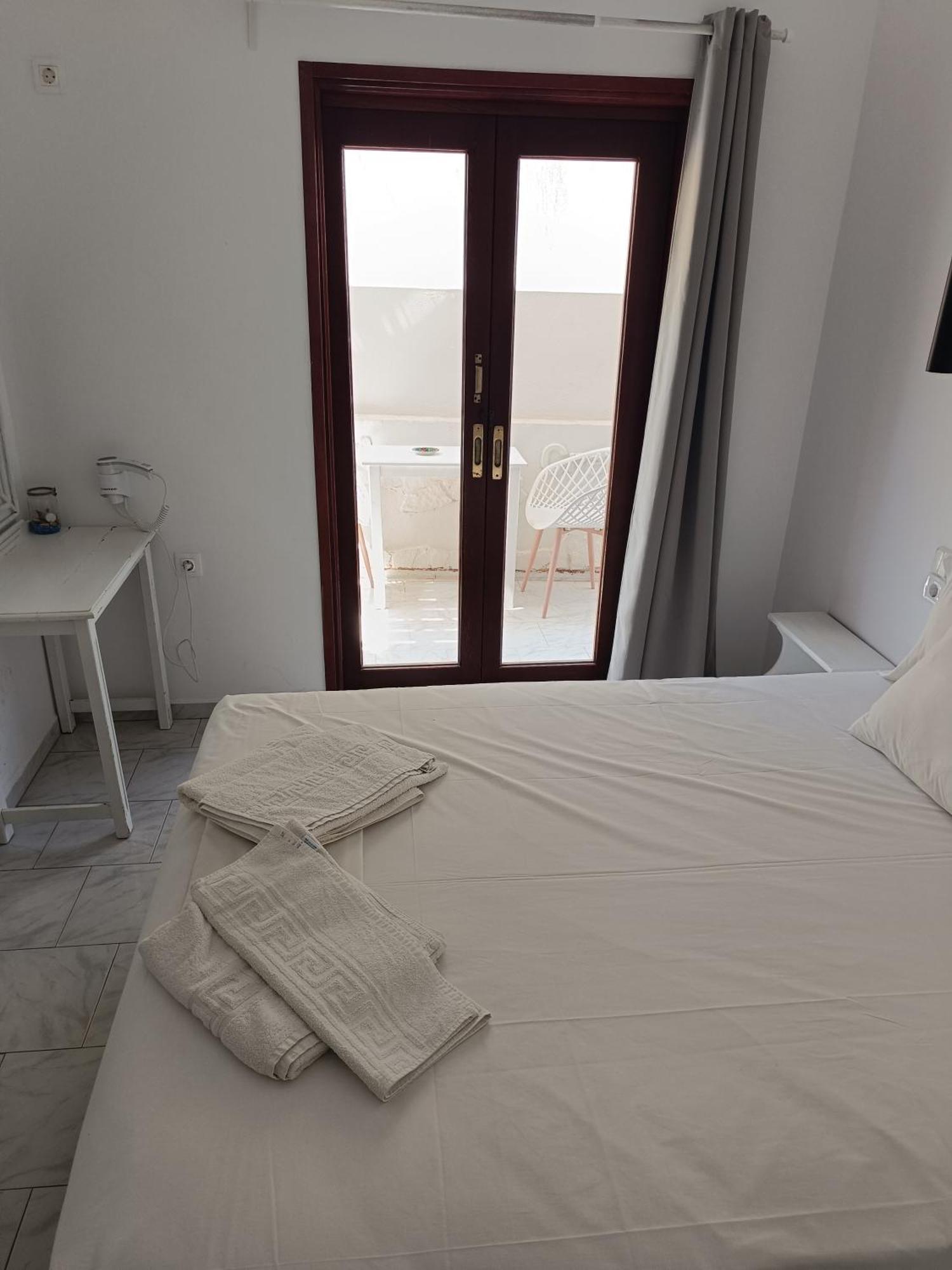 Galini Studios & Apartments-Adults Only Сугия Екстериор снимка