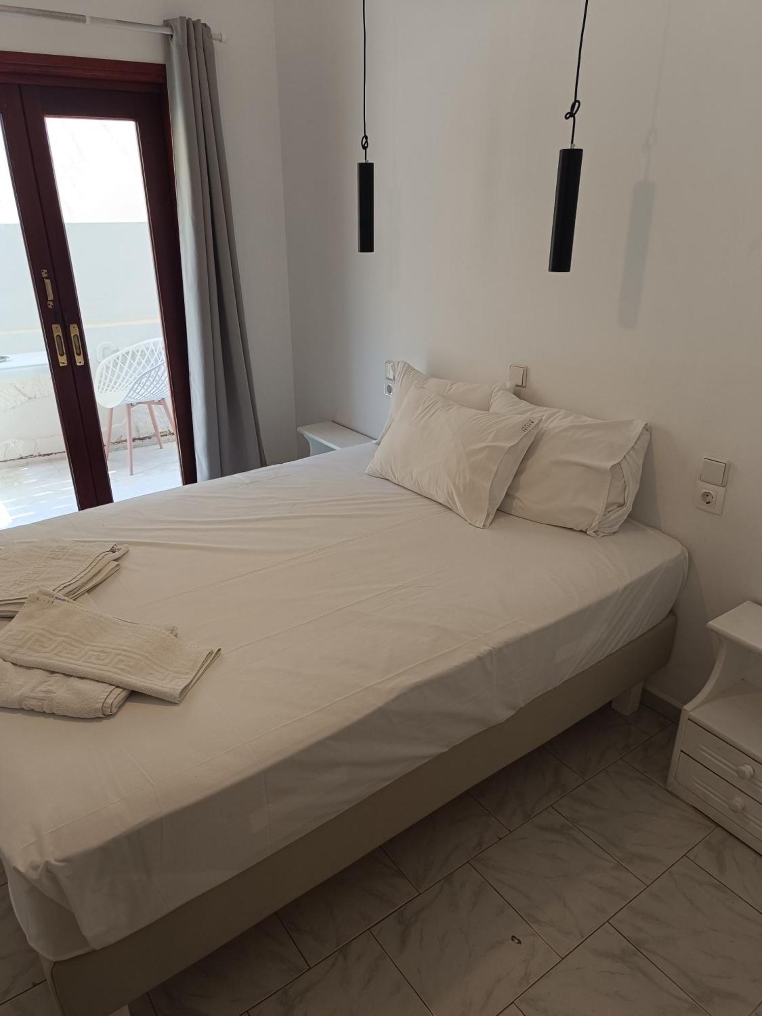 Galini Studios & Apartments-Adults Only Сугия Екстериор снимка