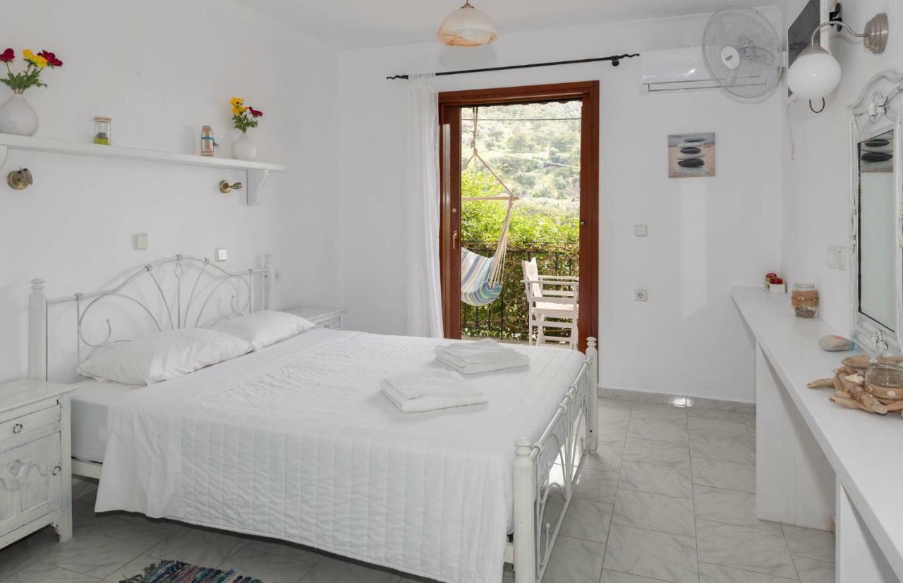Galini Studios & Apartments-Adults Only Сугия Екстериор снимка