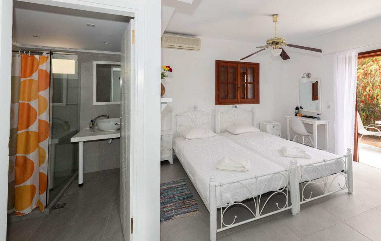 Galini Studios & Apartments-Adults Only Сугия Екстериор снимка